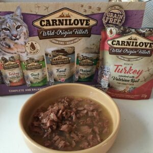 Carnilove wet cat deals food review